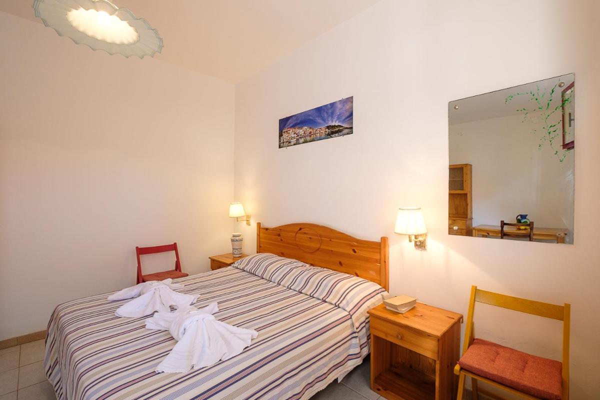 La Rosa Dei Venti Aparthotel Procida Bagian luar foto
