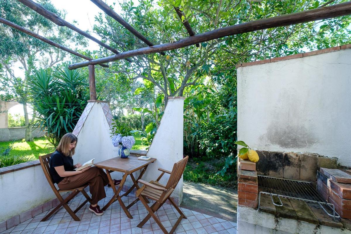 La Rosa Dei Venti Aparthotel Procida Bagian luar foto