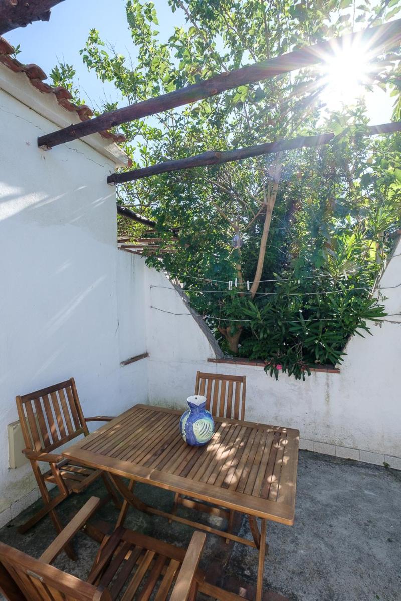La Rosa Dei Venti Aparthotel Procida Bagian luar foto