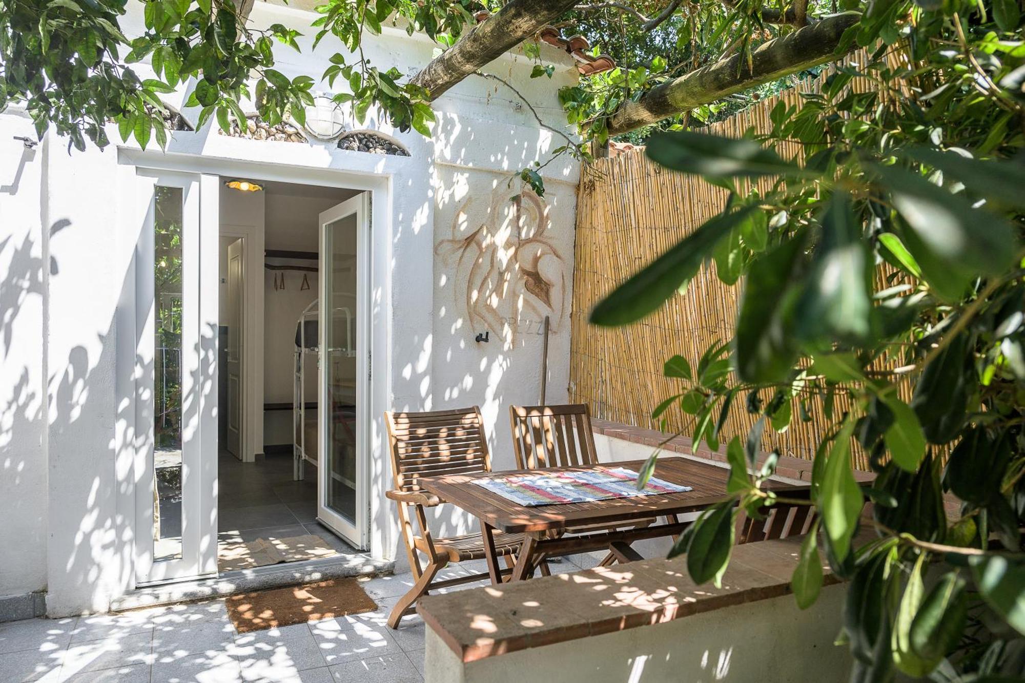 La Rosa Dei Venti Aparthotel Procida Bagian luar foto