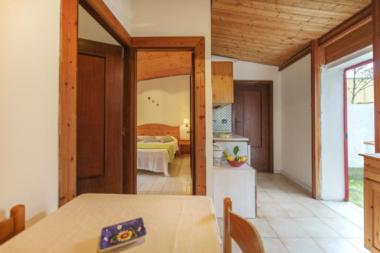 La Rosa Dei Venti Aparthotel Procida Bagian luar foto